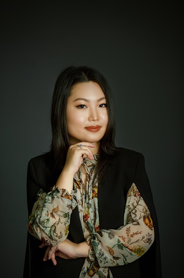 Studio portrait of Ilona Pak.